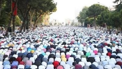 موعد صلاة عيد الفطر 2025 في المحافظات.. القاهرة 6:13 صباحًا