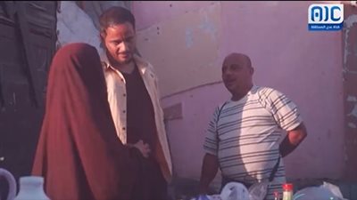 حلقة جديدة من برنامج فينا خير.. فاعل خير يقطع التصوير ويتدخل لمساعدة أم البنات.. قصص كفاح ملهمة (فيديو)