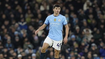 عبد القادر خوسانوف يرفض التوقيع على قميص ريال مدريد