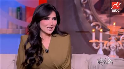 مي عمر تخطف الأضواء في 'إش إش'.. ماذا قالت مع 