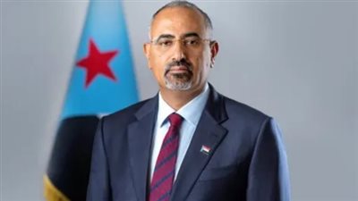 الزُبيدي يُعزّي مدير إدارة الإعلام والثقافة بتنفيذية انتقالي لحج بوفاة والده 