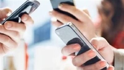 الرسوم الجمركية على الهواتف المحمولة بدءًا من 2025