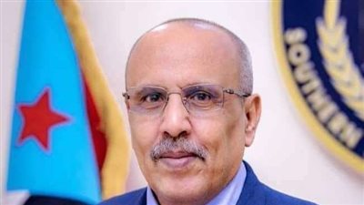 الكثيري يُعزَّي في وفاة العميد ركن علي قاسم جبران