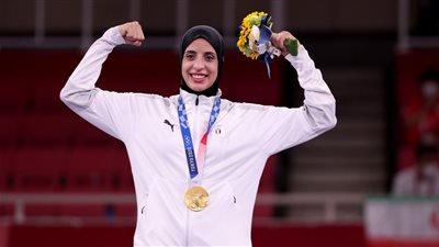 نقل البطلة الأولمبية المصرية فريال أشرف للمستشفى بعد تعرضها للإغماء بالدوري العالمي للكاراتيه