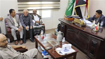 رئيس تنفيذية انتقالي حضرموت يلتقي عدد من القيادات المشاركين بمليونية “حضرموت أولًا” (صور)