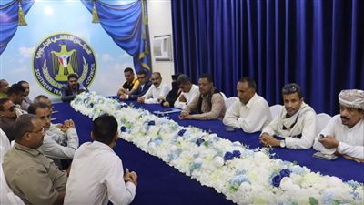 رئيس تنفيذية انتقالي حضرموت يلتقي وفد قيادة انتقالي لحج المشاركين في مليونية “حضرموت أولًا” (صور)