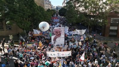 الأرجنتين تودع البابا فرنسيس بقداس مهيب 