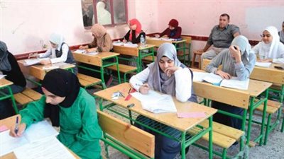 جدول امتحانات شهر أبريل 2025 لصفوف النقل بالمراحل التعليمية المختلفة