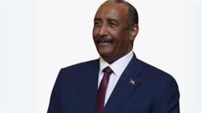  رئيس مجلس السيادة السوداني يصل إلى القاهرة