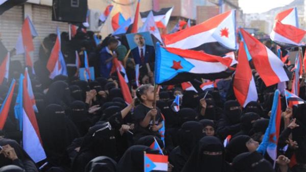 خلال مليونية حضرموت أولًا.. كيف كانت للمرأة الحضرمية وقفة مجيدة سطرت خلالها ملامح الشموخ والكبرياء؟