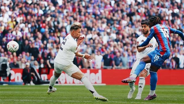 كريستال بالاس يتأهل إلى نهائي كأس الاتحاد الإنجليزي بفوز كبير على أستون فيلا