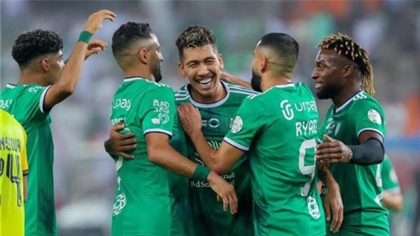 الأهلي يضرب موعدا ناريا مع مواطنه الهلال في نصف نهائي أبطال آسيا