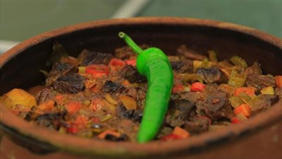 طريقة عمل اللحمة بالبصل للشيف شربيني