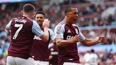 أستون فيلا يشعل صراعا خماسيا على مقاعد دوري أبطال أوروبا