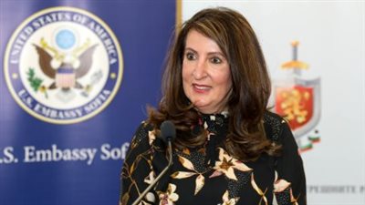 السفيرة الأمريكية في مصر تشدد على أهمية استمرار الشراكة الاقتصادية بين الولايات المتحدة ومصر