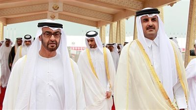  الرئيس الإماراتي يستقبل أمير قطر ويبحثان العلاقات الثنائية
