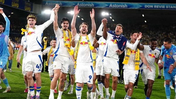 بمعجزة لامبارد.. ليدز يونايتد يتوج بلقب دوري الدرجة الأولى الإنجليزية