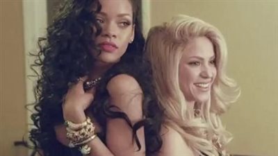  خلال مقابلة تلفزيونية.. شاكيرا تكشف عن حمل الفنانة ريهانا بشكل غير مقصود