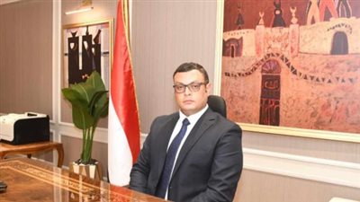 وزير الإسكان المصري يتابع سير العمل بمشروع 