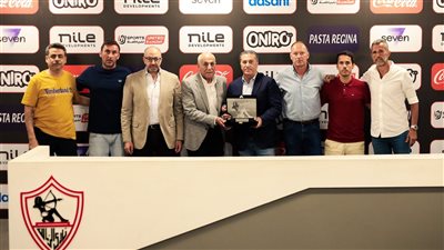 نادي الزمالك يكرم بيسيرو بعد إنهاء التعاقد بينهما بالتراضي (صور)