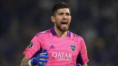 حارس فلامنجو البرازيلي ينجو من 4 طلقات نارية في محاولة سرقة