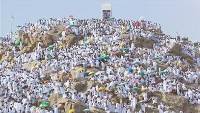 متى يبدأ وقت الوقوف بعرفة ومتى ينتهي؟