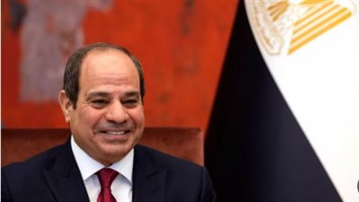  السيسى يصل القاهرة بعد مشاركته فى احتفالات عيد النصر بموسكو