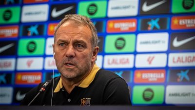 فليك: تشيزني يناسبنا تماما رغم أنه مدخن.. وهذه طبيعته قبل المباريات الكبيرة