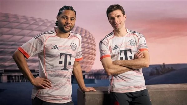 “بين الحداثة والتاريخ”.. بايرن ميونخ يكشف قميصه الاحتياطي الجديد (صور) “بين الحداثة والتاريخ”.. بايرن ميونخ يكشف قميصه الاحتياطي الجديد (صور)