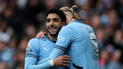 هالاند يكشف عن نصيحته لـ عمر مرموش فور انضمامه للسيتي