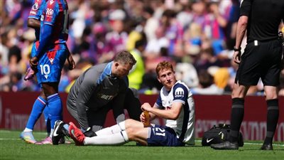 توتنهام يعلن خضوع نجمه لجراحة ناجحة.. وغيابه عن نهائي الدوري الأوروبي