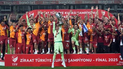 بقيادة أوسيمين.. جالاتا سراي يتوج بكأس تركيا للمرة الـ19 في تاريخه