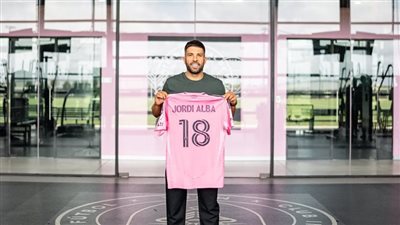 منافس الأهلي.. إنتر ميامي يعلن تجديد عقد جوردي ألبا لموسمين إضافيين