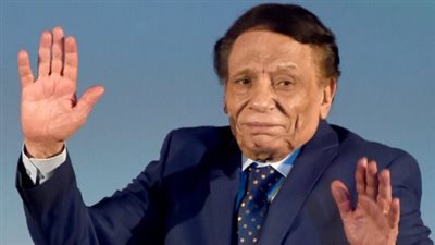 شخصية استطاعت أن تضحك القلوب.. من هو الفنان الكبير عادل إمام؟ (النشأة ومسيرته الفنية)