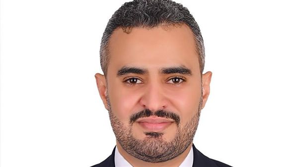 وسط نجاحات “عدن المستقلة”.. كيف قاد “عبدالعزيز الشيخ” منظومة إعلام جنوب اليمن في مرحلة مهمة ومليئة بالتحديات؟