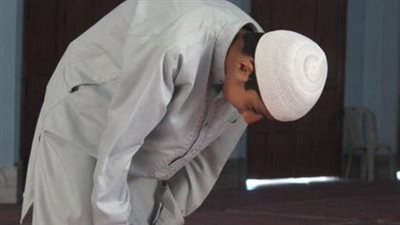 هل إدراك الإمام قبل الرفع من الركوع تحسب ركعة؟