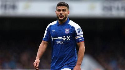 من البريمرليج إلى الزمالك.. الأبيض يقترب من ضم قائد إبسويتش تاون