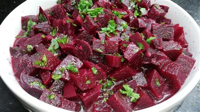 طريقة عمل سلطة البنجر مثل المطاعم 