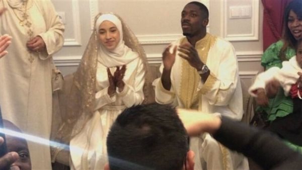 باحتفالات التتويج بالدوري الفرنسي.. زوجة عثمان ديمبلي تلفت الانتباه في باريس