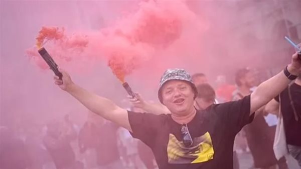 فوضى في إسبانيا قبل نهائي الدوري الأوروبي بين جماهير توتنهام ومانشستر يونايتد