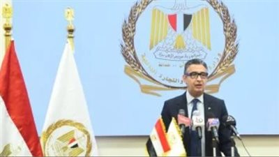 وزير التموين المصري يعلن توفير السلع الأساسية على بطاقات التموين