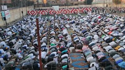 متى يجوز ترك صلاة الجمعة إذا وافقت يوم العيد؟ 