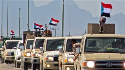 كيف أكد المجلس الانتقالي الجنوبي باليمن على أن بناء جيش جنوبي محترف هو أولوية وطنية؟