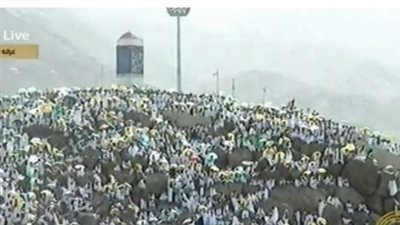 هل يجوز التكبير في المساجد يوم عرفة؟