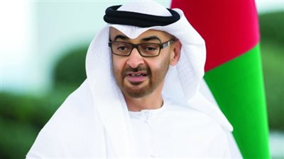 محمد بن زايد يؤدي صلاة عيد الأضحى في جامع الشيخ زايد في أبوظبي