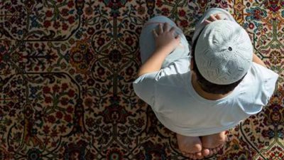 حكم الصلاة فترة من الوقت في غير اتجاه القبلة