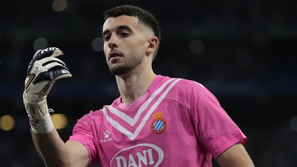 برشلونة يحسم صفقة انتقال خوان جارسيا.. والحارس يوقع