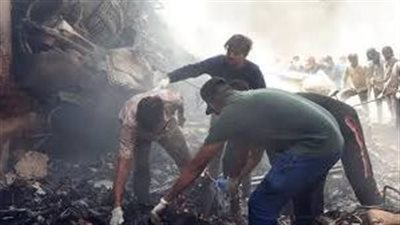 الطائرة الهندية تتسبب فى مصرع وإصابة العشرات بعد سقوطها على مبنى كلية الطب