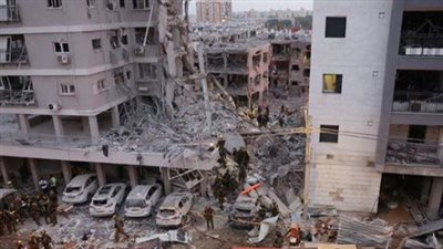  سقوط صاروخ إيرانى على مدينة بتاح تكفا وإصابة مباشرة لأحد المبانى