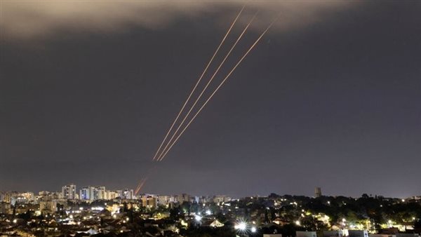 مسؤول سوري سابق يطلب من إيران دعمًا ماليًا لإعادة ترتيب نفوذ لها للضغط على إسرائيل